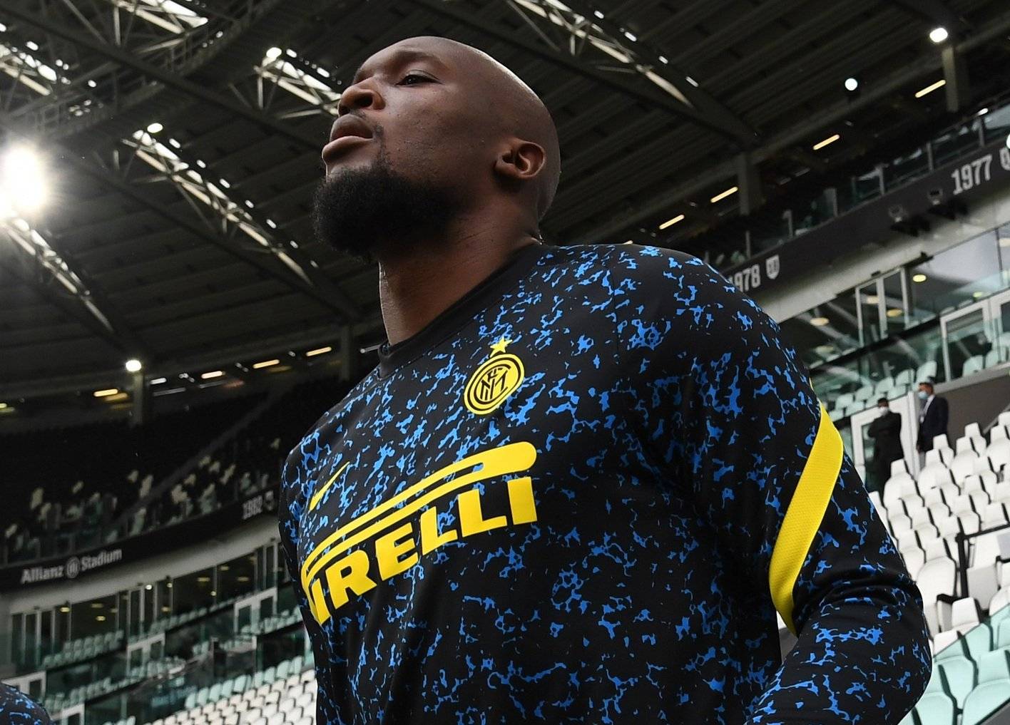 同时也是他 同时也是他