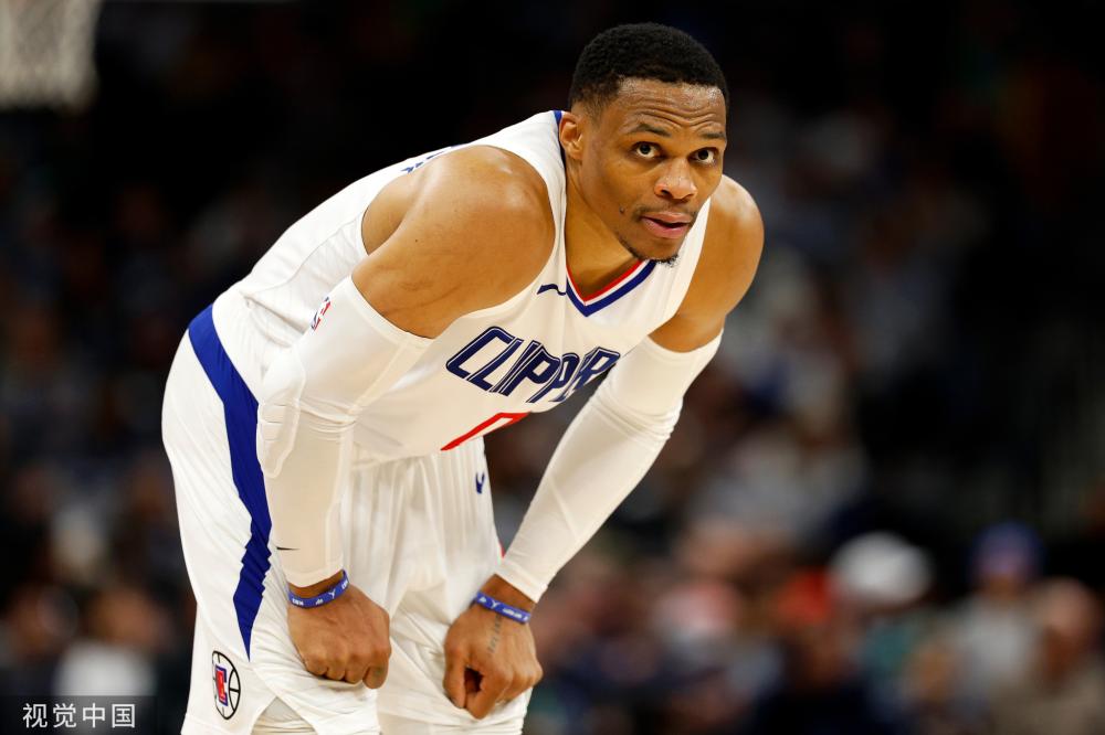 他每年花费 他每年花费