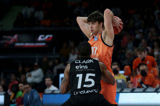 振奋人心的 振奋人心的